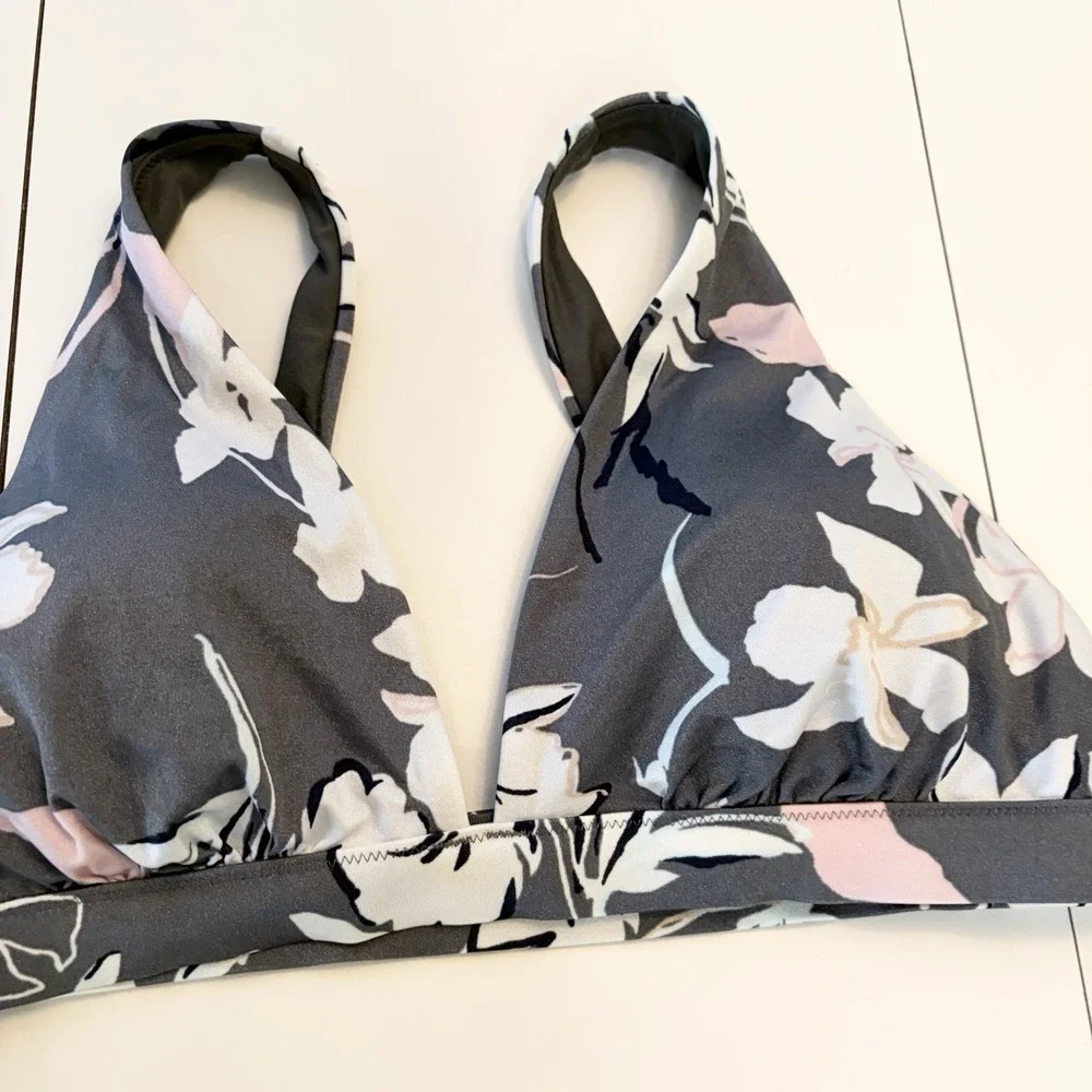 Athleta Womens Aqualuxe Wildflower Plunge Bikini Swimsuit Top Size M